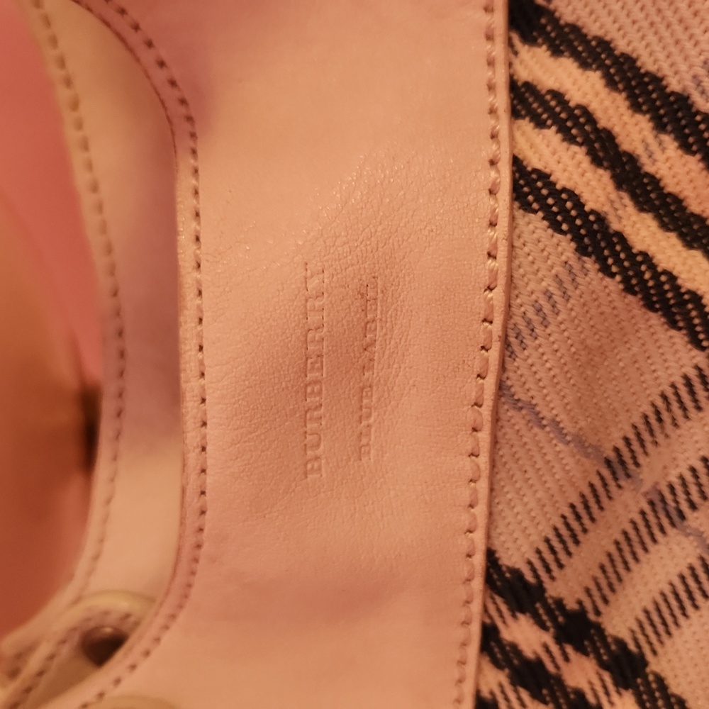 BURBERRY Blue & Navy Shoulder Bag - Picture 7 of 17